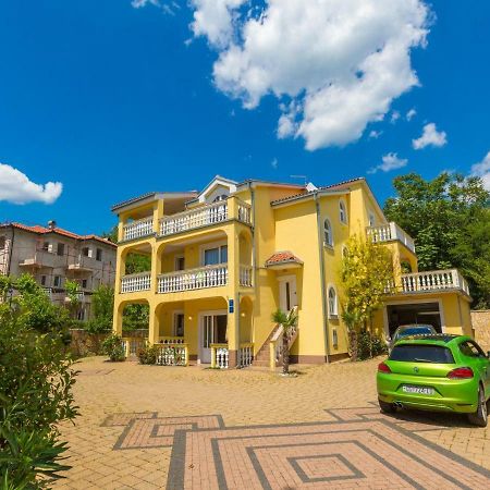 Apartments Artan Crikvenica Exterior photo
