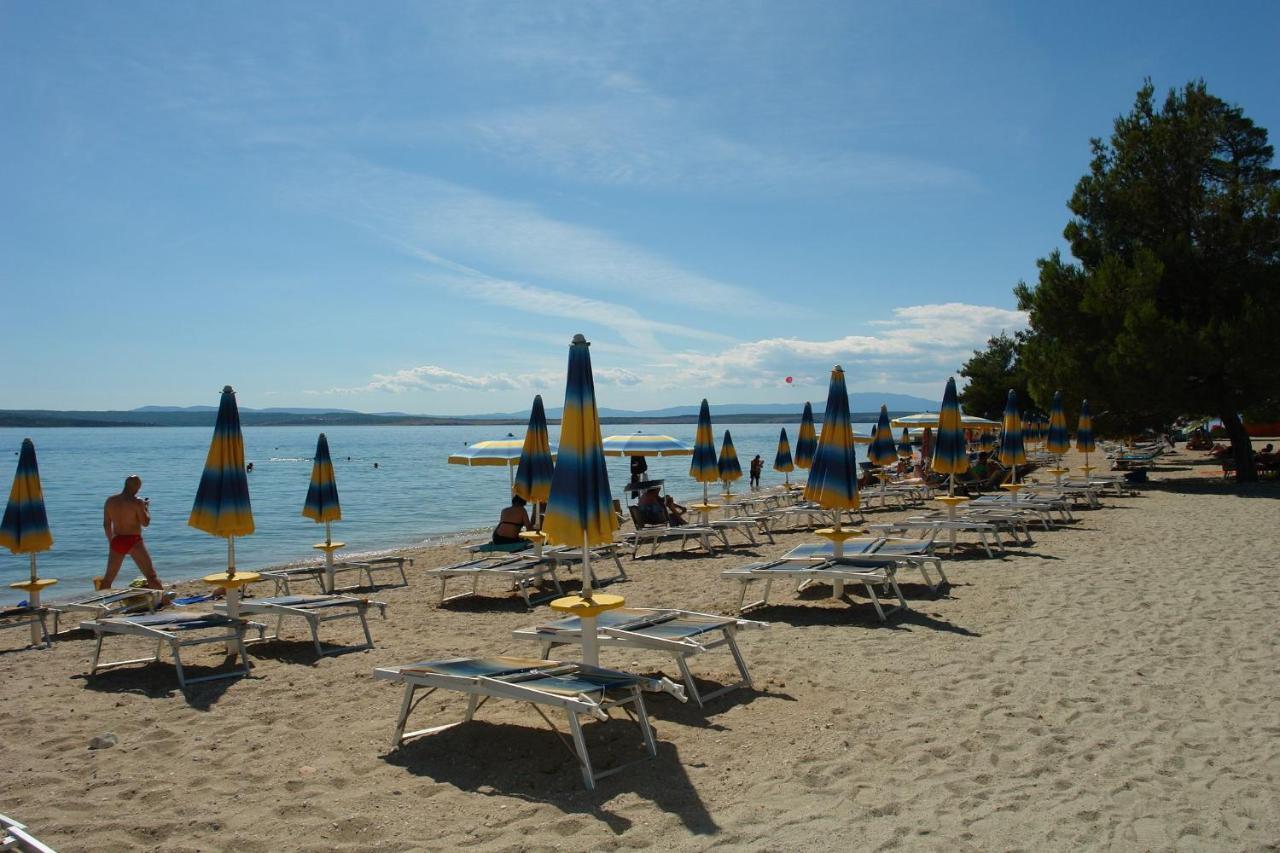 Apartments Artan Crikvenica Exterior photo