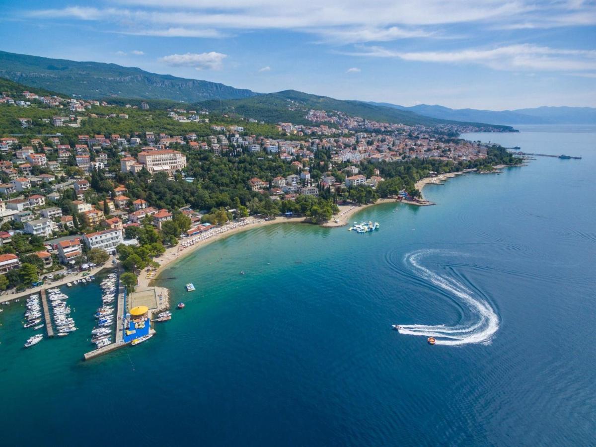 Apartments Artan Crikvenica Exterior photo