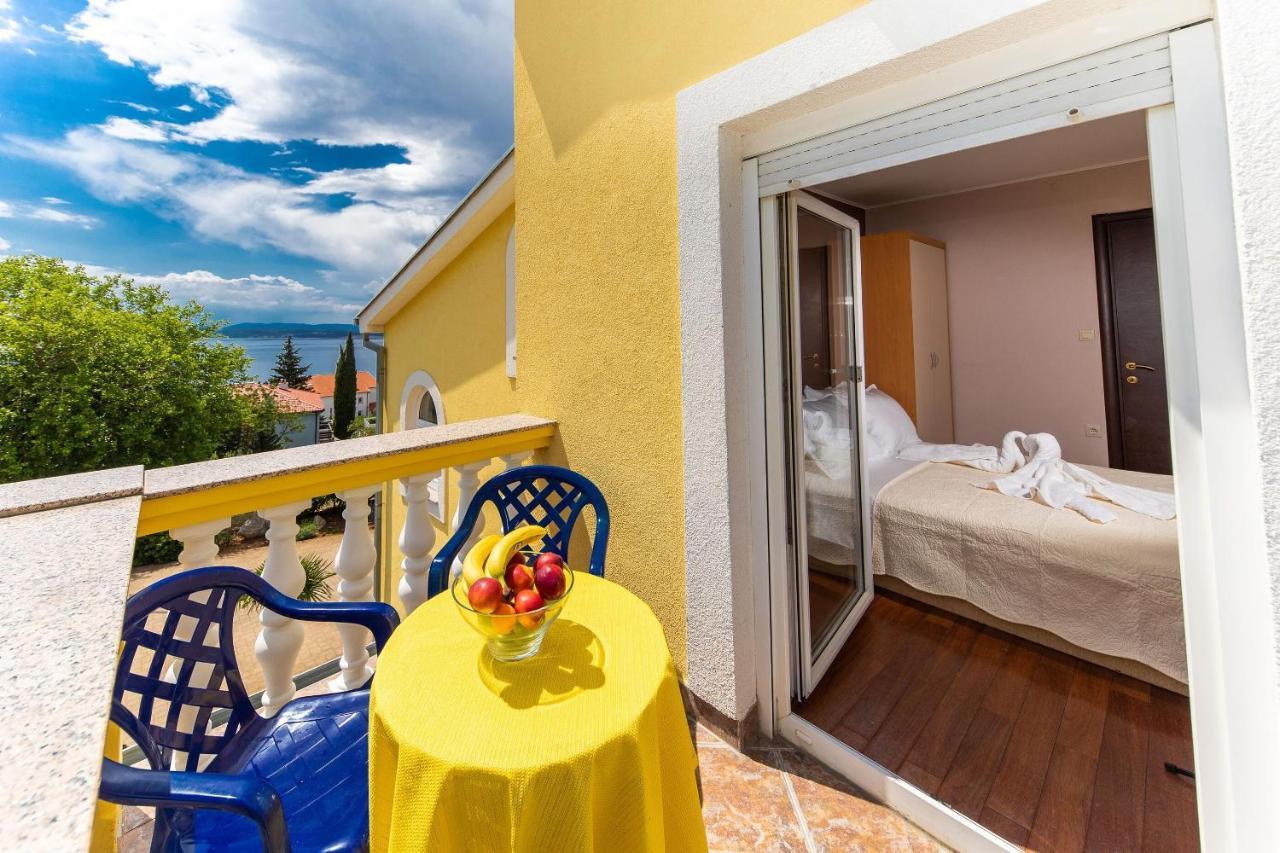Apartments Artan Crikvenica Exterior photo